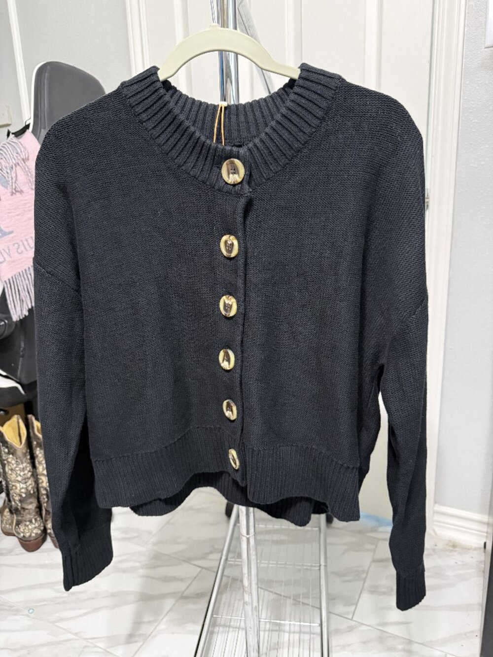 Quince 100% Organic Cotton Cropped Cardigan Black - Medium on hold @mcbarney30 - Picture 3 of 6
